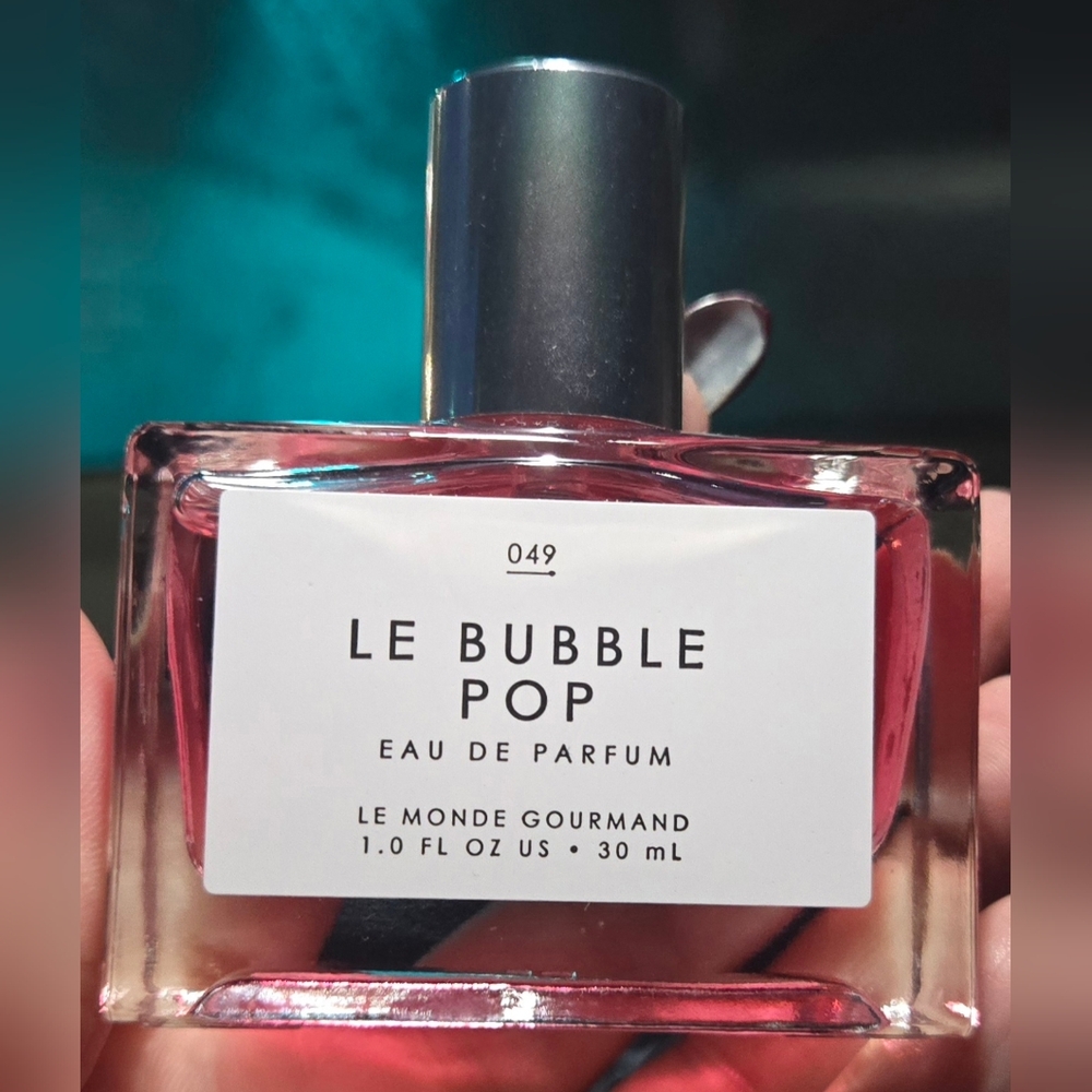 Le Monde Gourmand Limited Edition (049)  Le Bubble Pop Eau De Parfum